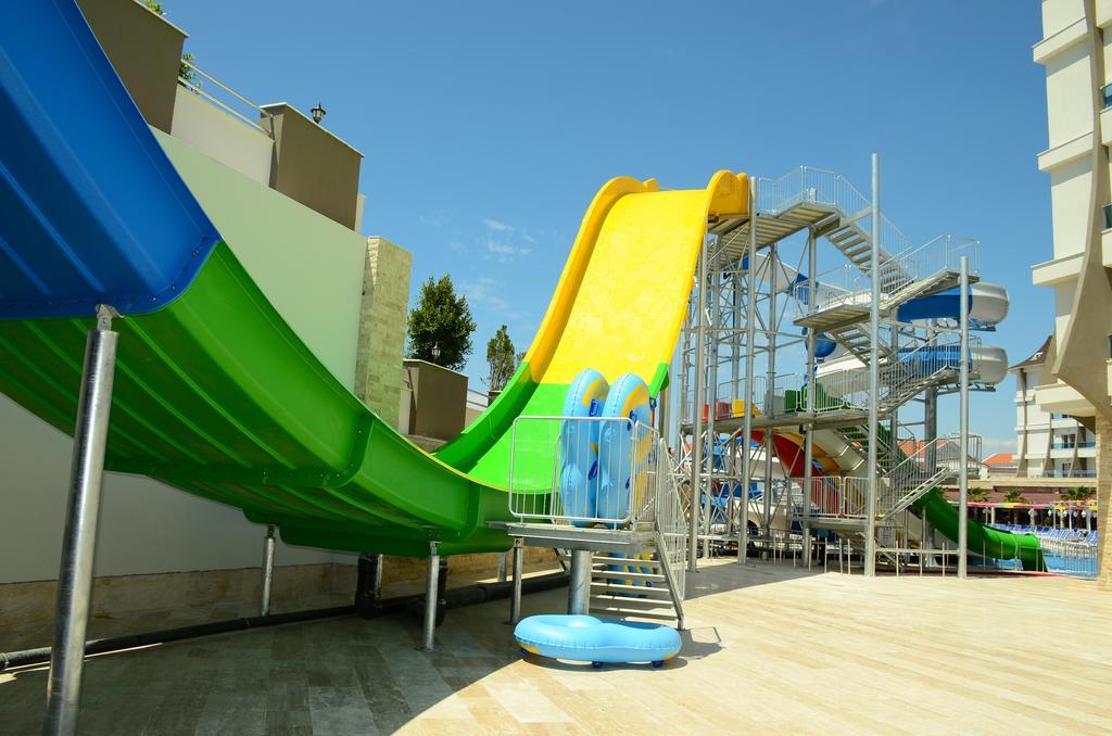 Ramada Resort Side Exterior foto