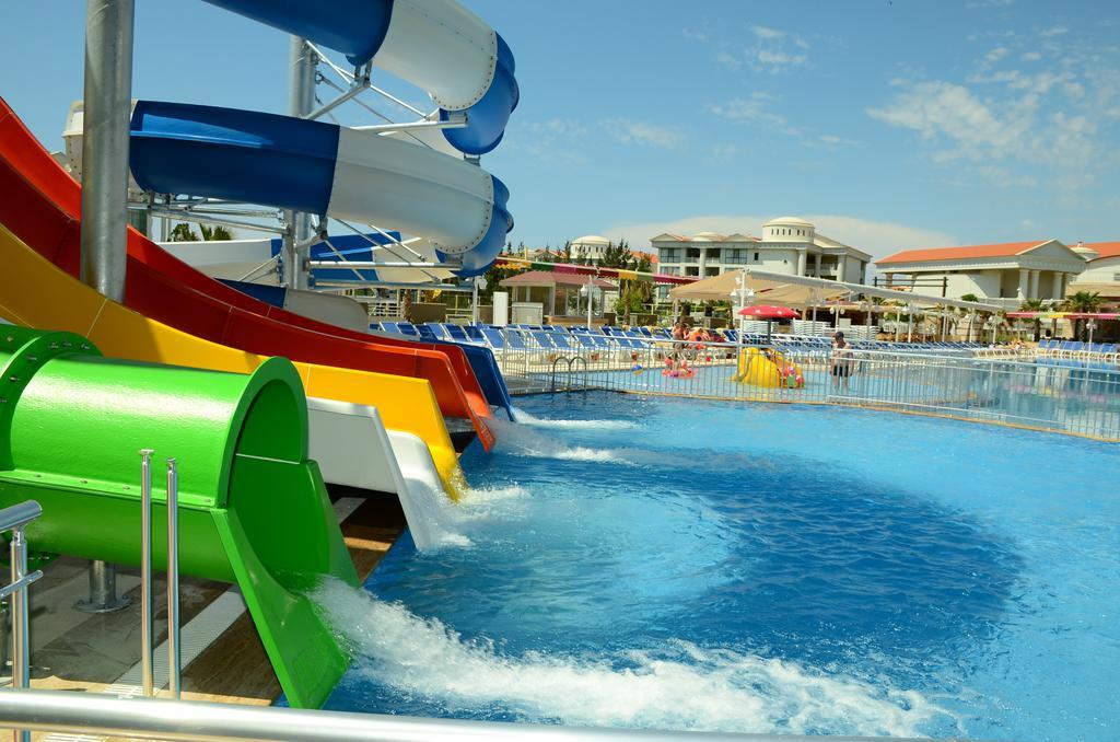 Ramada Resort Side Exterior foto