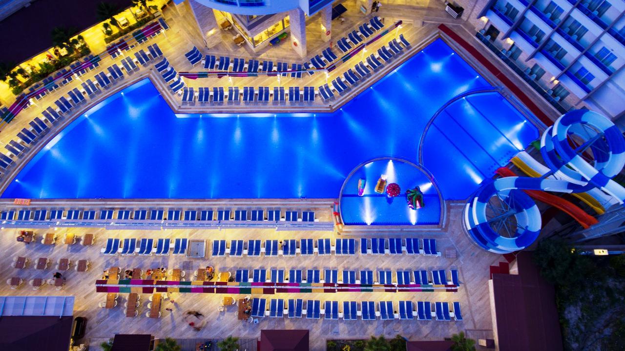 Ramada Resort Side Exterior foto